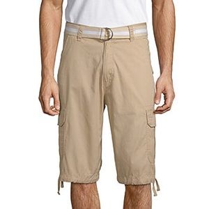 Akademiks Men’s Cream Cargo Shorts Size 40
